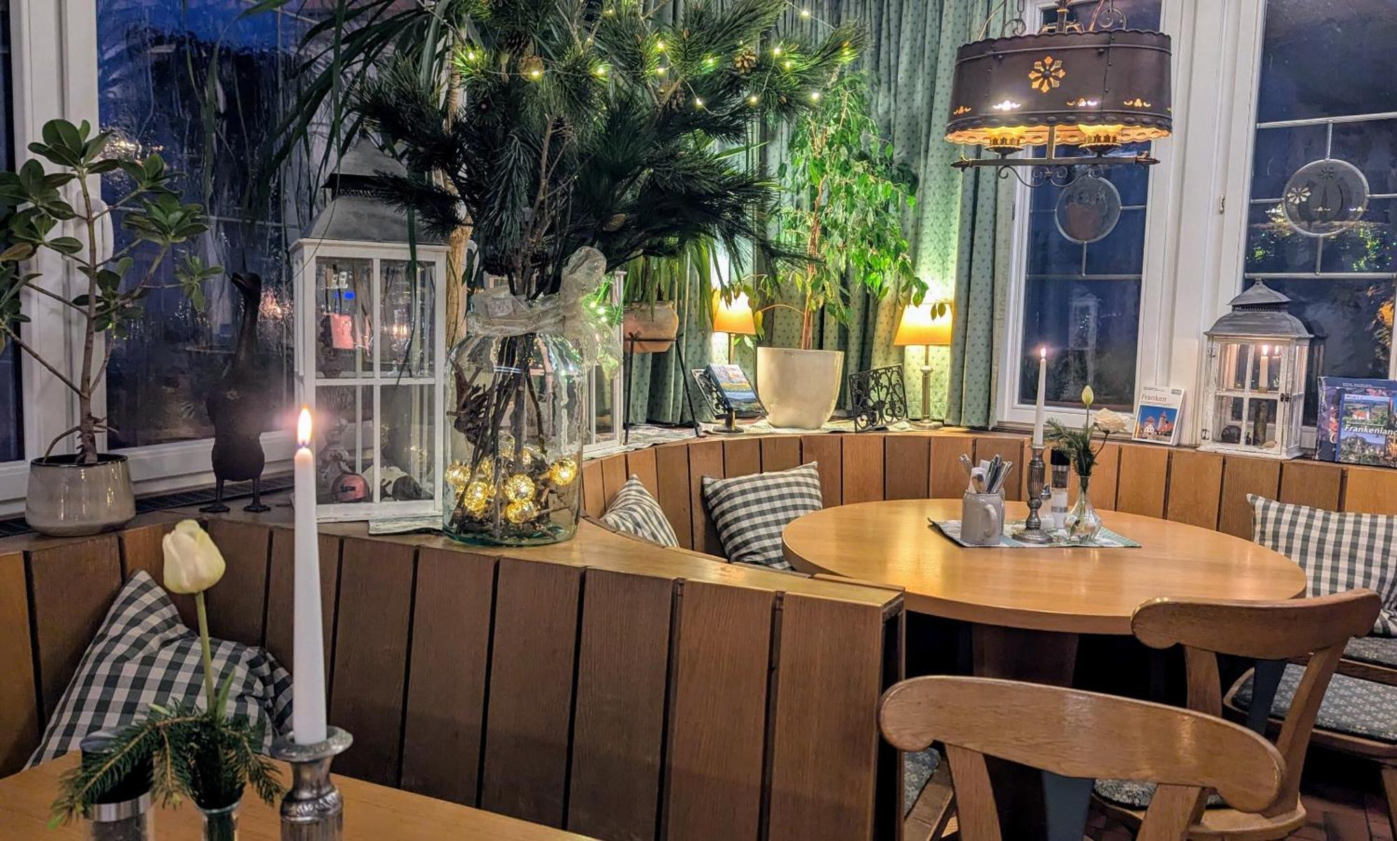 Gasthof Hotel Rose Obereisenheim Eksteriør billede