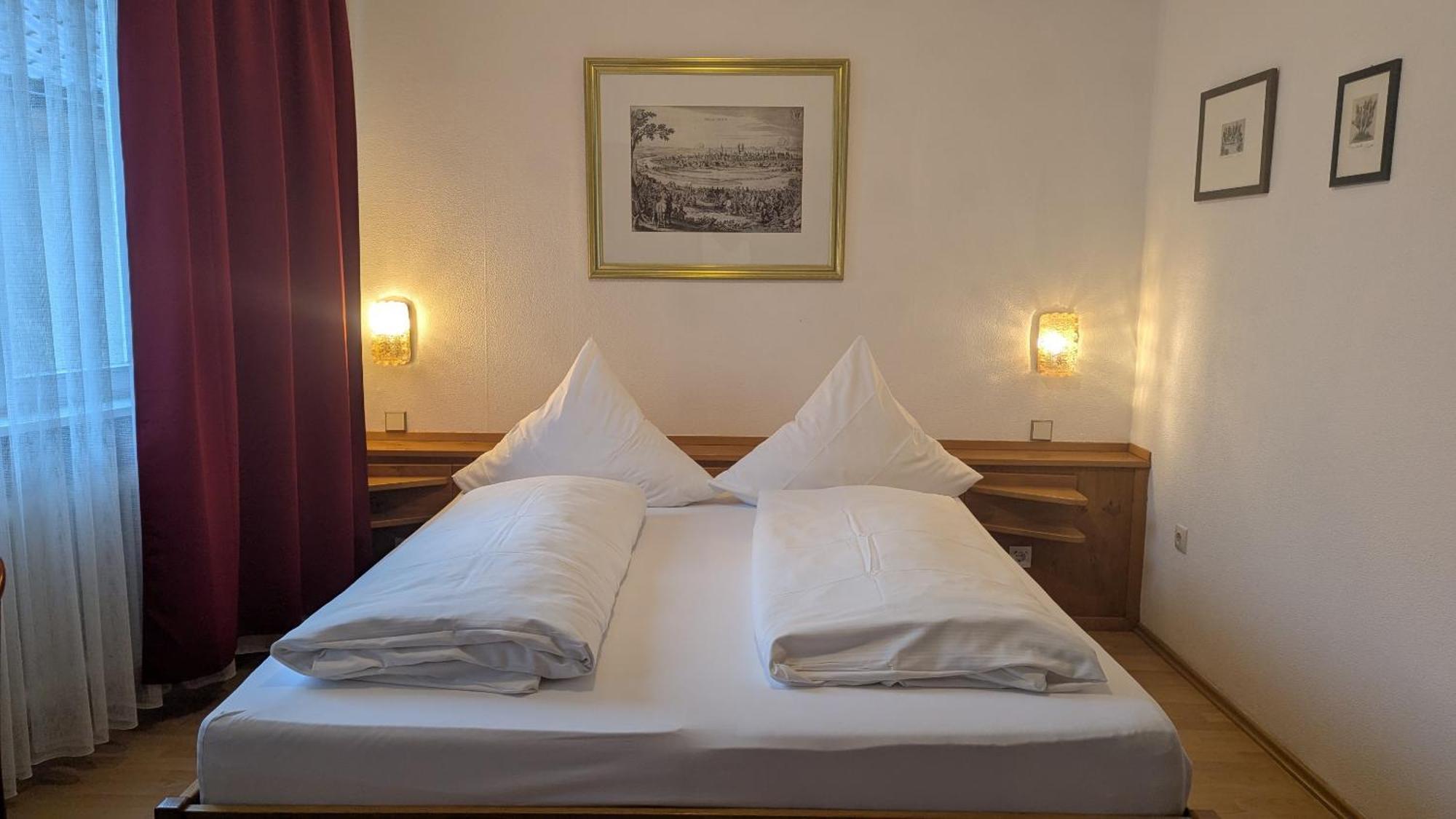 Gasthof Hotel Rose Obereisenheim Værelse billede