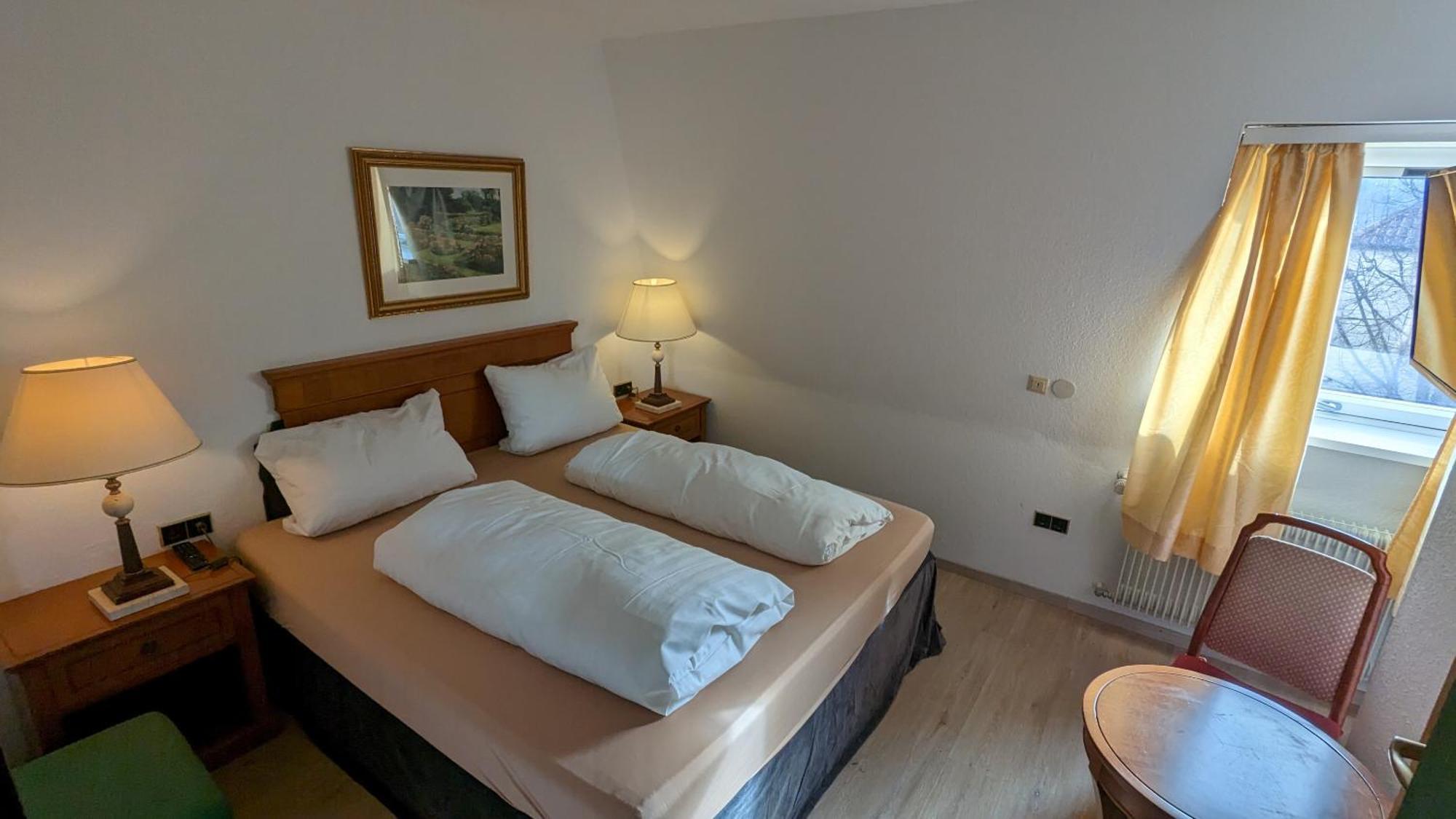 Gasthof Hotel Rose Obereisenheim Værelse billede