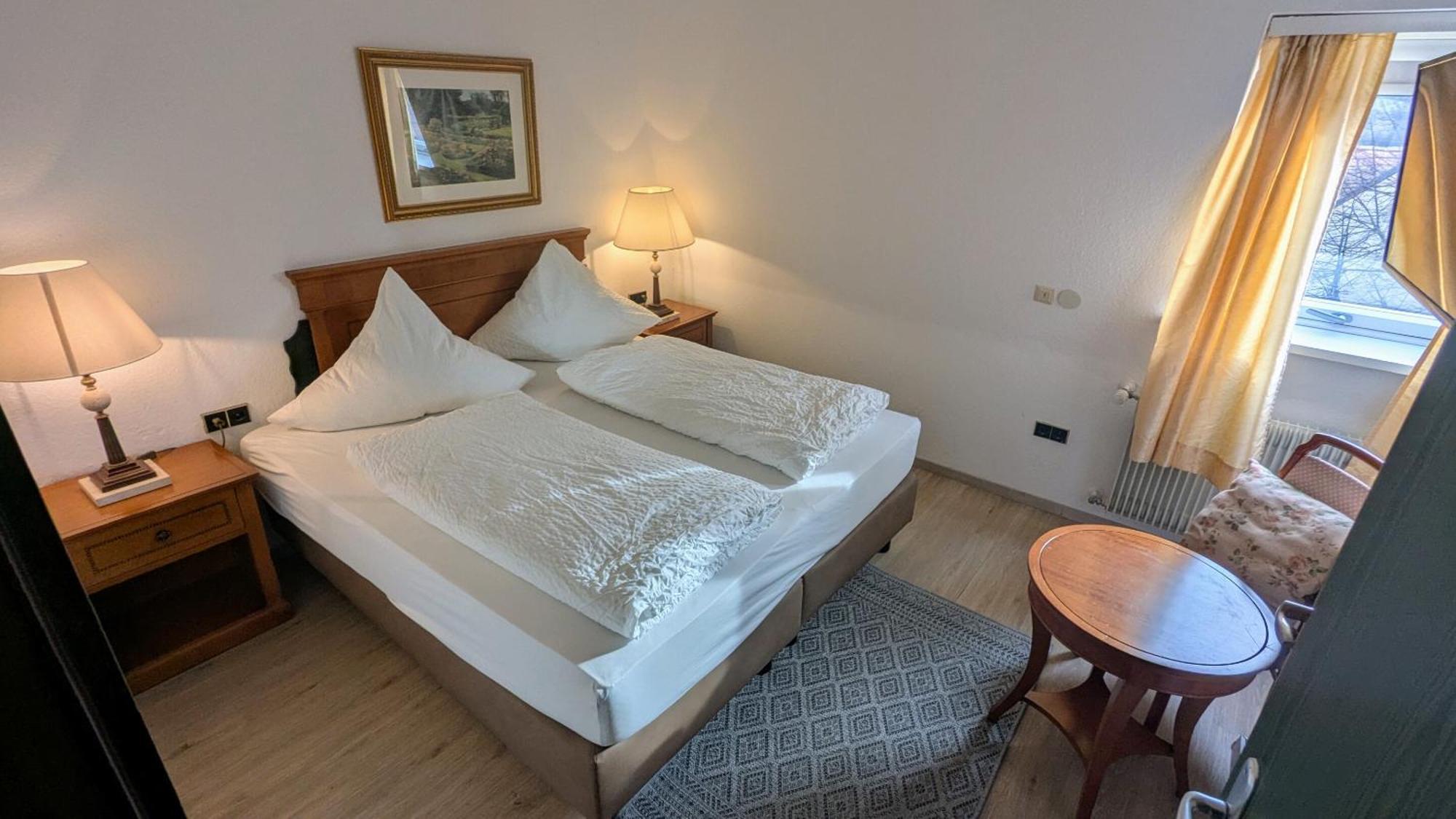 Gasthof Hotel Rose Obereisenheim Værelse billede